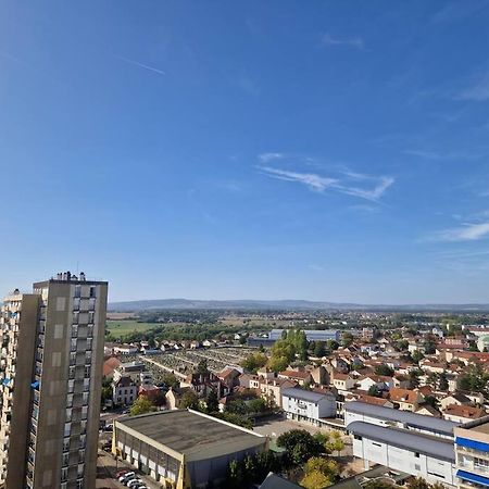 Апартаменты Tassigny 2 Чалон-Сур-Салне Экстерьер фото